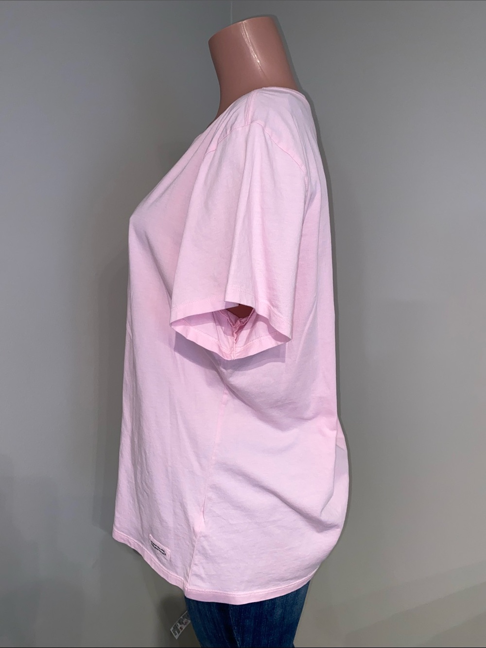 Life Is Good Crusher-Lite V-Neck Short-Sleeve Tee Pink Size XXL (NWT) - Picture 2 of 9